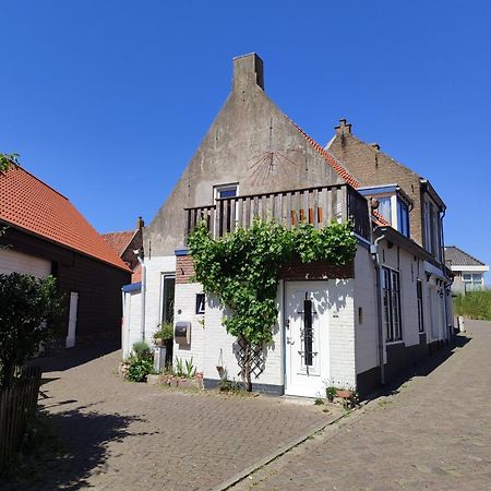 The Cosy Little House With The Sundial Villa Stavenisse Eksteriør billede